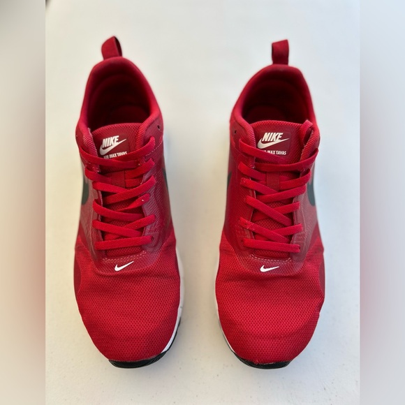 Nike Air Max Tavas, Red and Black - Picture 1 of 6
